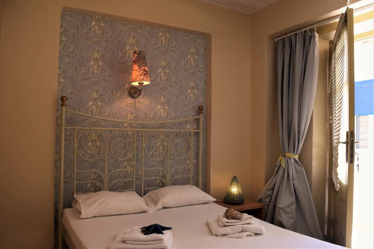 Elafonisos Elaion Hotel ภายนอก รูปภาพ